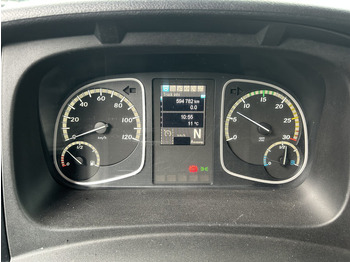 Camión caja cerrada Mercedes-Benz Atego 1018 / 594 dkm / Box 6.3 mtr / Loadlift / APK TUV 04-26: foto 4