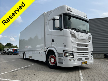 Camión caja cerrada SCANIA S 410
