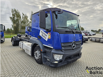 Camión chasis MERCEDES-BENZ Actros 1843