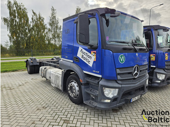 Camión chasis MERCEDES-BENZ Actros 1843