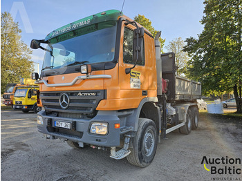 Camión volquete, Camión grúa Mercedes-Benz Actros 1844: foto 2