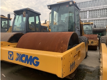 Rodillo XCMG XS263S