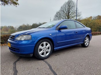 Coche Opel Astra G Coupe Bertone: foto 1