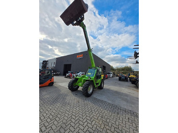 Manipulador telescópico MERLO