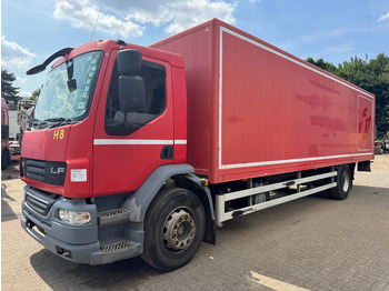 Camión caja cerrada DAF LF 55 220
