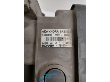 Válvula de freno para Camión Scania Trailer brake pressure control 1790879: foto 2