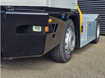 Tractor industrial Terberg YT193 / !!NEW!! / TERMINAL / RANGEERTREKKER: foto 4 Tractor industrial Terberg YT193 / !!NEW!! / TERMINAL / RANGEERTREKKER: foto 4