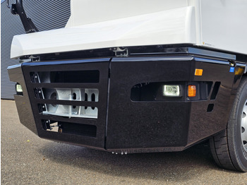 Tractor industrial Terberg YT193 / !!NEW!! / TERMINAL / RANGEERTREKKER: foto 2 Tractor industrial Terberg YT193 / !!NEW!! / TERMINAL / RANGEERTREKKER: foto 2