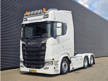 Cabeza tractora SCANIA S 770