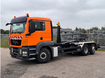 Arrendamiento de  MAN 26.440 6X2 Meiller RK 20.70  mit Funk MAN 26.440 6X2 Meiller RK 20.70  mit Funk: foto 1