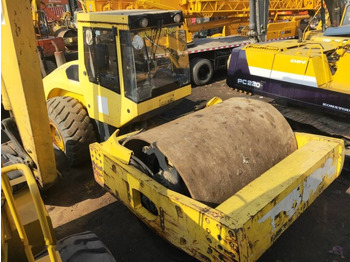Compactador BOMAG