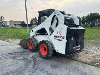 Minicargadora BOBCAT S450