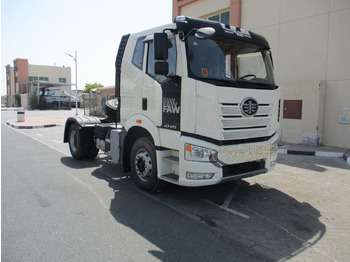 Cabeza tractora FAW