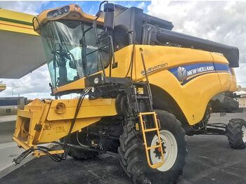 Cosechadora de granos New Holland CX 5090 ELEVATION: foto 1