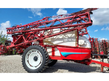 Pulverizador arrastrado