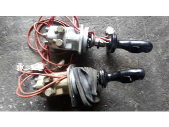 Cabina e interior LIEBHERR