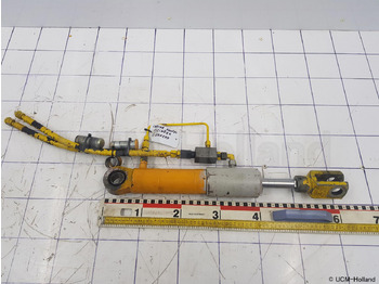 Cilindro hidráulico LIEBHERR