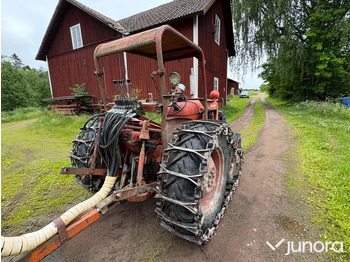Tractor Traktor - Nuffield Universal 3DL: foto 5