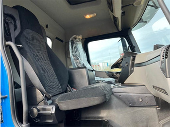 Camión portacontenedor de cadenas Mercedes-Benz Antos 2546 L: foto 4