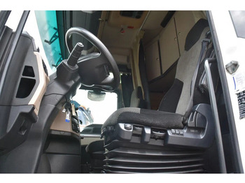 Cabeza tractora MAN TGX 18.420 - EURO 6 - ADR FL - PARK. AIRCO - NAVI - PTO - XENON LIGHTS - TOP CONDITION -: foto 4