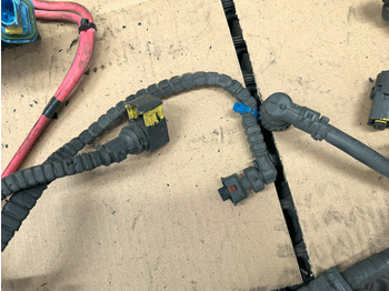 Cables/ Alambres DAF XF 106 J3C ENGINE WIRING HARNESS: foto 4 Cables/ Alambres DAF XF 106 J3C ENGINE WIRING HARNESS: foto 4