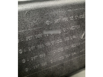 Peldaño para Camión Mercedes-Benz ATEGO A9676660301: foto 5