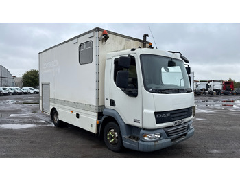 Camión caja cerrada DAF LF 45 160