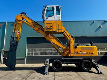 Manipulador de materiales LIEBHERR A 924