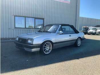 Coche OPEL