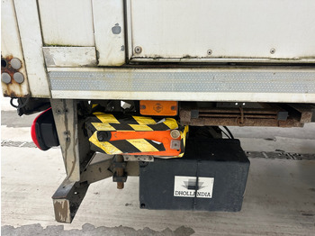 Camión caja cerrada Renault D12: foto 5 Camión caja cerrada Renault D12: foto 5