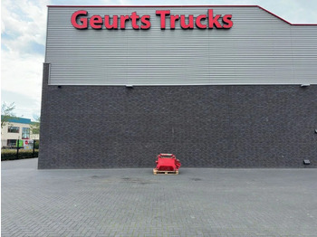 Grúa sobre orugas LIEBHERR LTR 1100