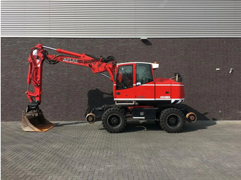 Excavadora de ruedas TEREX