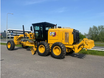 Arrendamiento de Caterpillar 140GC - Push block / Ripper / New Tires Caterpillar 140GC - Push block / Ripper / New Tires: foto 2