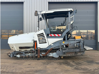 Pavimentadora de asfalto VÖGELE