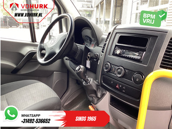 Arrendamiento de Volkswagen Crafter 35 2.0 TDI L3H2 EXPORT ONLY! €9.559 incl BTW/BPM Rolstoellift/ 9 Pers/ 9P/ Sidebars/ Rearbar/ Airco Volkswagen Crafter 35 2.0 TDI L3H2 EXPORT ONLY! €9.559 incl BTW/BPM Rolstoellift/ 9 Pers/ 9P/ Sidebars/ Rearbar/ Airco: foto 3