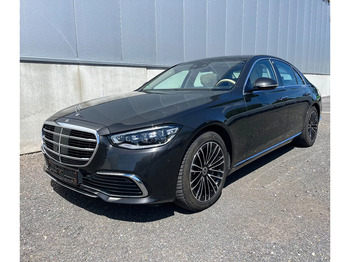 Berlina MERCEDES-BENZ