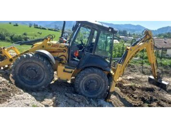Retroexcavadora New Holland B115B: foto 3