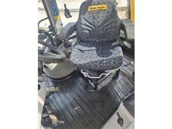 Retroexcavadora New Holland B115B: foto 4