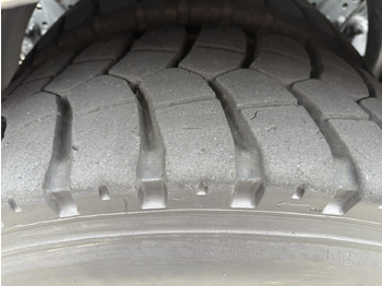 Camión multibasculante, Camión grúa Mercedes-Benz Arocs 3251 8X4 Haken mit Kran HMF 2620 K5: foto 2 Camión multibasculante, Camión grúa Mercedes-Benz Arocs 3251 8X4 Haken mit Kran HMF 2620 K5: foto 2