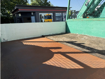 Arrendamiento de Volvo FM12 420 4X4 Kran MKG 300 bis 24 Meter Volvo FM12 420 4X4 Kran MKG 300 bis 24 Meter: foto 2