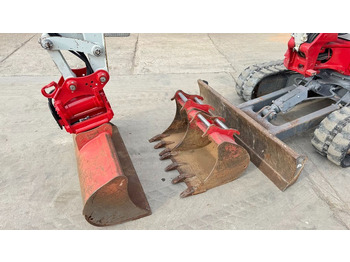 Miniexcavadora Takeuchi TB230 - Powertilt - 3X Buckets - 2021 Year - TOP: foto 5 Miniexcavadora Takeuchi TB230 - Powertilt - 3X Buckets - 2021 Year - TOP: foto 5