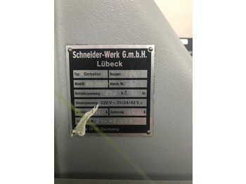 Arrendamiento de Schneider SENATOR cutting machine 115 MC Schneider SENATOR cutting machine 115 MC: foto 3 Arrendamiento de Schneider SENATOR cutting machine 115 MC Schneider SENATOR cutting machine 115 MC: foto 3
