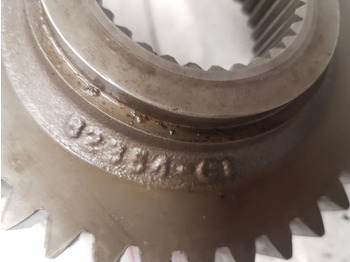 Transmisión Case International Cx, 85, 95, 3000, 4000 S 4230 Transmission Gear Z 38 82354c1: foto 2