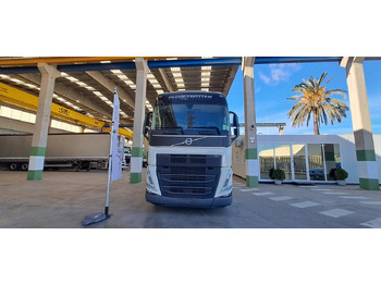 Arrendamiento de Volvo FH 460 Globetrotter XL Retarder i-Save Volvo FH 460 Globetrotter XL Retarder i-Save: foto 2