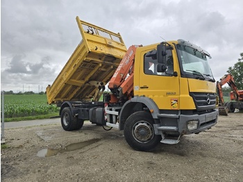 Camión volquete, Camión grúa Mercedes-Benz Axor 1833: foto 2