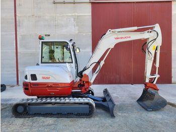 Miniexcavadora TAKEUCHI TB260: foto 2