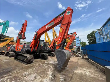 Excavadora de cadenas Low Working Hour Hitachi zx120 cheap used excavator Japan Made Hitachi zx200 20 ton Excavator on sale: foto 3 Excavadora de cadenas Low Working Hour Hitachi zx120 cheap used excavator Japan Made Hitachi zx200 20 ton Excavator on sale: foto 3