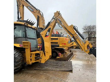 Retroexcavadora CATERPILLAR 420F2