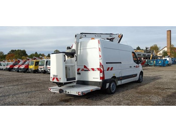 Camión con plataforma elevadora RENAULT Master