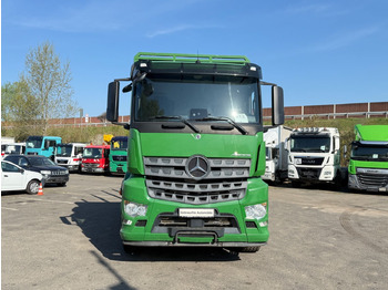 Camión forestal MERCEDES-BENZ Actros